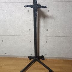 テレビスタンド 壁寄せ ハイタイプ テレビ台 液晶TVスタンド 自立型テレビスタンド 小型 移動式13-49インチ対応 耐荷重20KG VESA規格75/100/150/200 高さや角度調節可能 縦画面切り替え可能 シンプル 黒い ML1350の画像