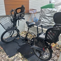 自転車 チャイルドシート前後有りの画像