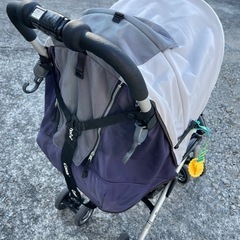 コンビ　ベビーカーの画像