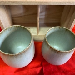湯呑み2つ箱付き未使用の画像