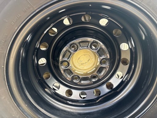 車のパーツ 195/80R15