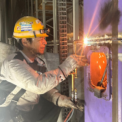 【高収入】鉄骨・足場工事スタッフ｜チーム作業で働きやすい環境◎随時昇給あり！の画像