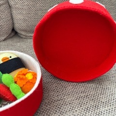 フェルトのおままごとセット　いちごのお弁当箱の画像