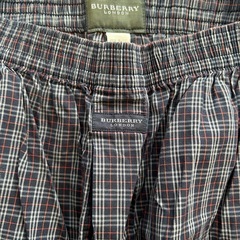バーバリーBURBERRYハーフパンツ短パンショートパンツカジュアルパンツボトムスずぼんズボンnavyネイビー紺色ダークブルー青色の画像