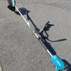 バッテリー式草刈機の画像