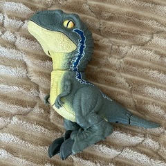 マテル  ジュラシックワールド　ベビー・ベータ　恐竜　　の画像
