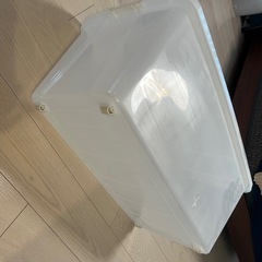 衣装ケースの画像