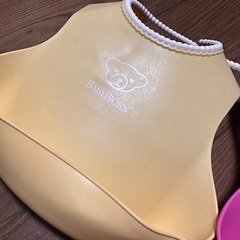 ベイビービョルンエプロン2つの画像
