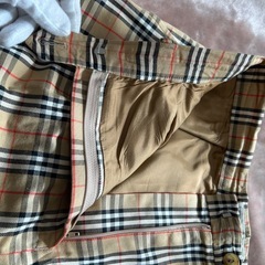 バーバリーノバチェックハーフパンツ  ブラウン 茶色 ベージュ  英国製 イングランド製  コットン　綿　100%  ウエスト　約78センチ 股下　約20センチ 裾幅　約31センチ  バーバリーノバチェックハーフパンツ英国製コットン綿100%の画像