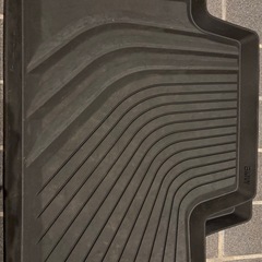 BMW 純正 ラバーマット（G20.G21）1台分 4枚セット 右ハンドルの画像