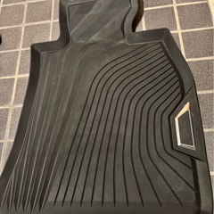 BMW 純正 ラバーマット（G20.G21）1台分 4枚セット 右ハンドルの画像
