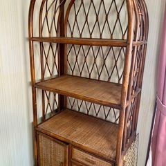【急募】籐の飾り棚の画像