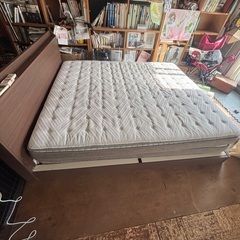 ニトリ　クイーンサイズベットセットの画像