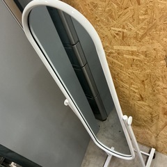 💚スタンドミラー✨スリム姿見🪞キャスター付き❣️全身ミラー姿見幅37cm横35cm高さ149cm傷•汚れあり💦白ホワイトの画像