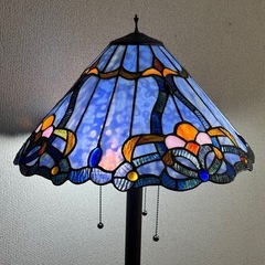 Amazon売り切れ 定価5万以上 ステンドグラスBieye照明 
バロック フロアスタンドランプ ステンドグラスランプ 華やか インテリアライト雰囲気ランプ 飾りランプ フロアスタンド フロアライト フロアランプ ロの画像