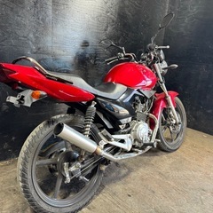 ★支払い総額8.8万円★関東圏内即日配送可能！ヤマハ　YBR125 社外マフラー！社外ハンドル！激安125MT！の画像