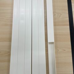 配線カバー 配線コード隠し　配線カバー モール　仕入れ　問屋価格　卸価格　倒産品　まとめ買い歓迎　卸　おろし　卸し　アマゾン　amazon　引き上げ品　倒産品　ネット商材　フリマ商材　景品　コンペ　忘年会　新年会　クリスマス会　新品　未使用の画像