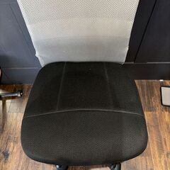 オフィスチェア 椅子 キャスター付きの画像