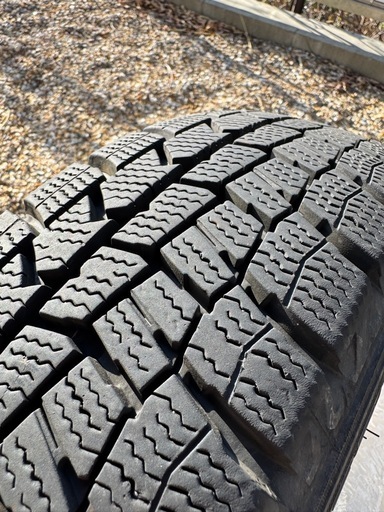 ダンロップアイスガード　スタッドレスタイヤ（155/65R14）