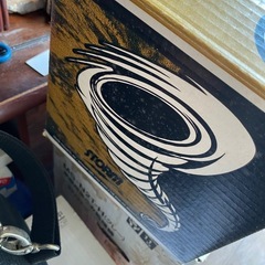 ボーリングボール2個の画像