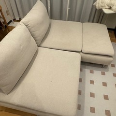 IKEAソファーの画像