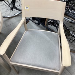 【トレファクピエリ守山店】【取りに来られる方限定】ダイニング４点セット　の画像