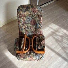 背もたれ付き座椅子の画像