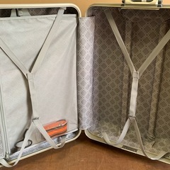 ★早い者勝ち★スーツケース・キャリーケース 大型 AMERICAN TOURISTER 鍵あり ※商品の詳しい状態とサイズは現物にてご確認ください。の画像