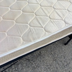 シングルスベッドマットレスの画像