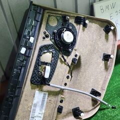 BMW E90 ドアトリム 右 内張りパネル 内装カバーの画像