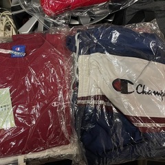 ニット、セーター、パーカー各種の画像