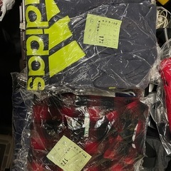 ニット、セーター、パーカー各種の画像