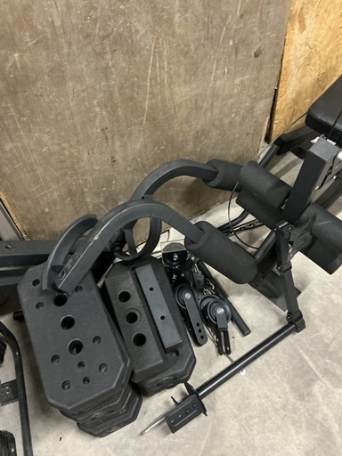 ?家で筋トレができる?Wウェイトトレーニングマシーン?️‍♂️マルチホームジム筋トレマシンBARWING傷•汚れあり?黒ブラック