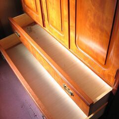 あげます 最高級クローゼット タンスの画像