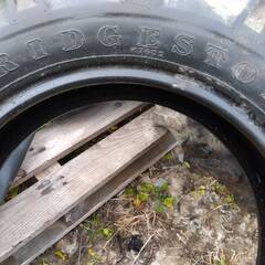 トラクター前輪 タイヤ＆チューブ ジャンク 引取り限定の画像