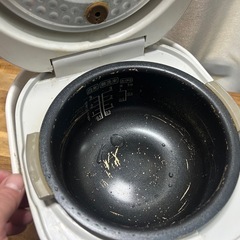 シャープ 3合　炊飯器　2016年製の画像