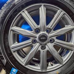 ☆バリ溝スタッドレス☆ TOPRUN 15インチ 6J PCD114.3 5穴 ET45 ハブ径約73 ブリヂストン ブリザック VRX3 195/65R15 2023年 4本 ノア VOXY セレナ　SO149の画像