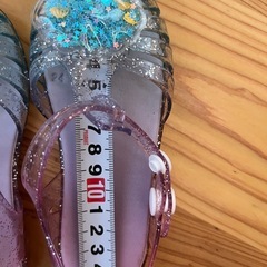 新品キラキラサンダルの画像