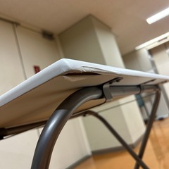 折りたたみ式サイドテーブルセットの画像