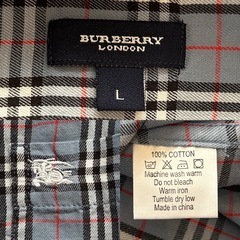半袖シャツ バーバリーノバチェック半袖シャツ メンズ 表記サイズL 肩幅 約47センチ 袖丈　約25センチ 身幅　約58センチ 着丈　約79センチ  未使用品 製品タグ付き  ボタンダウン  ブルー系 青色系 の画像