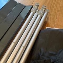 アマゾン限定　アウトドア　ロールテーブルの画像