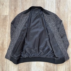 ZARA刺繍ジャガードブルゾン　サイズLの画像