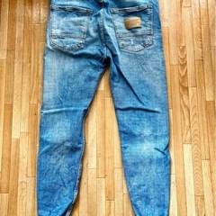 ZARA ザラ　ダメージジーンズ　スキニー　Lの画像