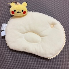 モンポケ　まくら　枕　ピカチュウの画像