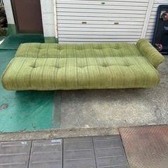 ソファーベッドの画像