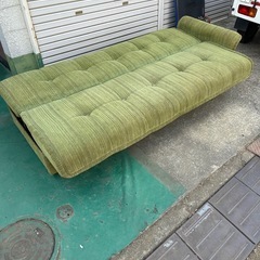 ソファーベッドの画像