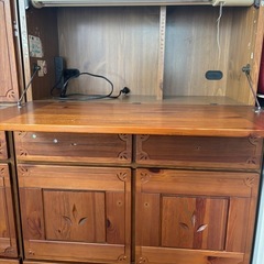 カントリー調勉強机①の画像