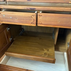 カントリー調勉強机①の画像