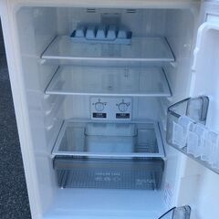 【RKGRE-610】特価！三菱/146L 2ドア冷凍冷蔵庫/MR-P15EG-W/中古品/2021年製/店頭引取推奨商品/弊社近隣配達も可の画像