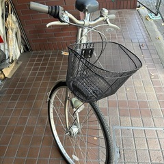 27インチ　外装6段変速　オートライト付き　シルバーの画像